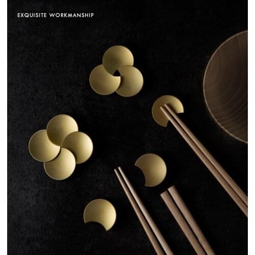Japan Style Brass Chopsticks Holder Retro Chopsticks Rest Dinner Spoon Stand Chopstick Rack For Dining Table Accessories