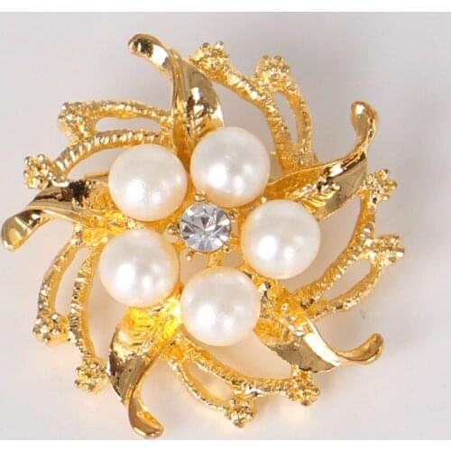 Simple Pearl Flower Brooch Jewelry For Women/men Fashion Jewelry Brooch Pins Metal Scarf Wedding Gift Diy Jewellery Accessories