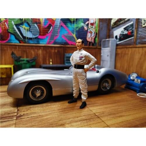 CMC Resin Elite Race Racer Doll 1/18 Scale Scene Simulation Static Mini Model Toy Collectible Display Vehicle Accessory Souvenir