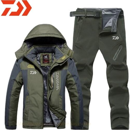 DAIWA Fishing Clothes Sets Outdoor Fishing Clothing Winter Keep-warm Men Fishing Suit Breathable Fishing Jacket Plus Velvet