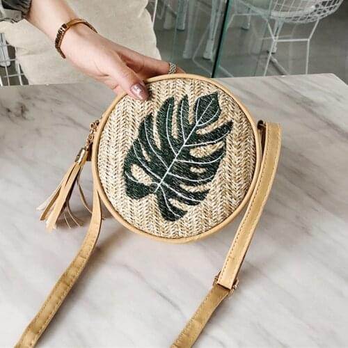 Pineapple Embroidered Straw Bag Handmade Woven Round Shoulder Bag Tassel Crossbody Bag Summer Beach Bag Circle Bohemia Handbag
