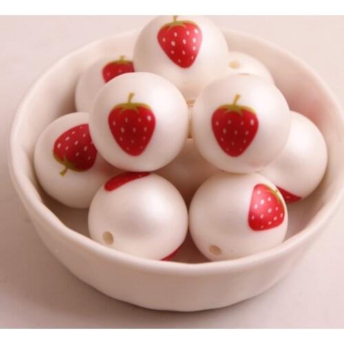 Kwoi Vita New Custom Design 20MM 100pcs Chunky Acrylic Print Fruit Strawberry Beads for Kids Necklace Jewelry