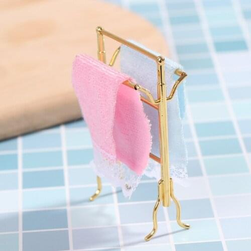 1 Set New 1:12 Scale Metal Free-Standing Hand Towel Drying Rack with 2 Towels for Dollhouse Bathroom, Laundry Room, Kitchen