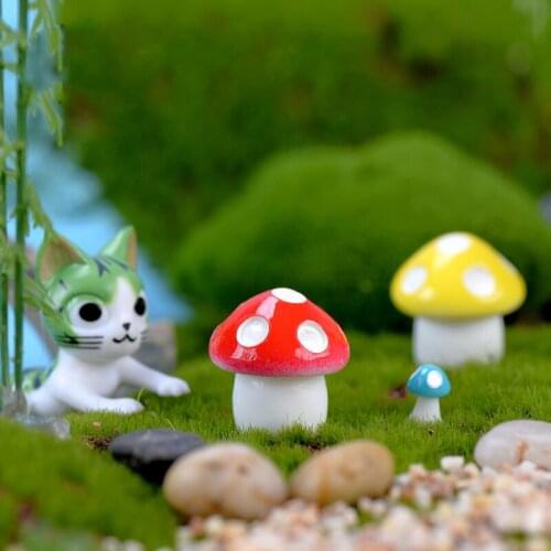 Animal Figures Resin Figures for Ornaments Home Decoration Mushroom Decor Miniature Fairy Garden Miniatures House Horse Figurine