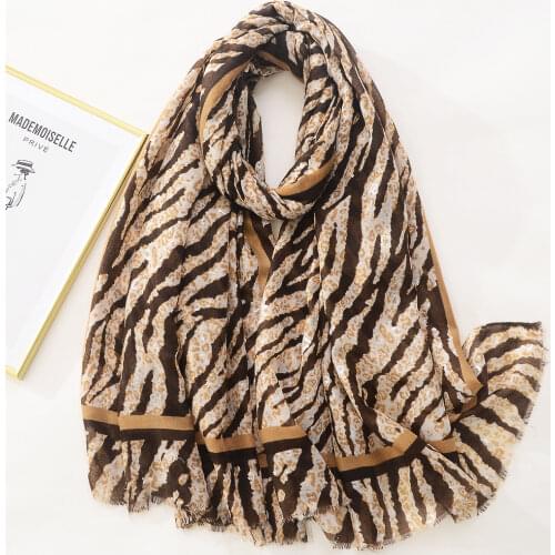 2021 New Fashion Silk Square Scarf For Women 90*90cm Neck Hair Tie Band Bag Warp Soft Neckerchief Hijab Headscarf Female Foulard