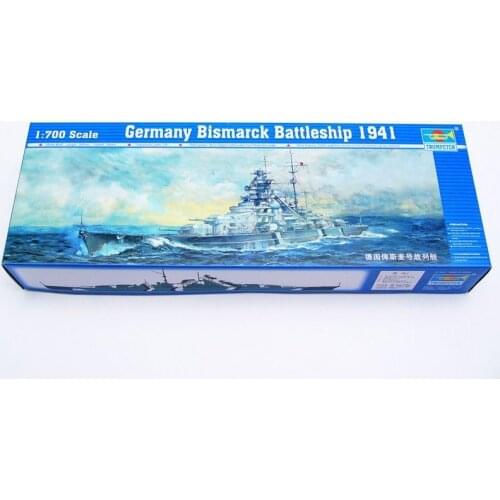 Trumpeter 05711 1/700 German Battleship Bismarck 1941 - Scale Model Kit