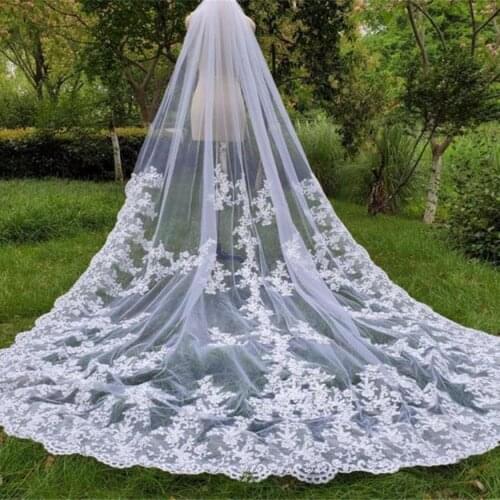 Stunning Wedding Veil With Comb One Layer Tulle Lace Appliqued 300 Long Bridal Veils White Ivory Champagne Customize