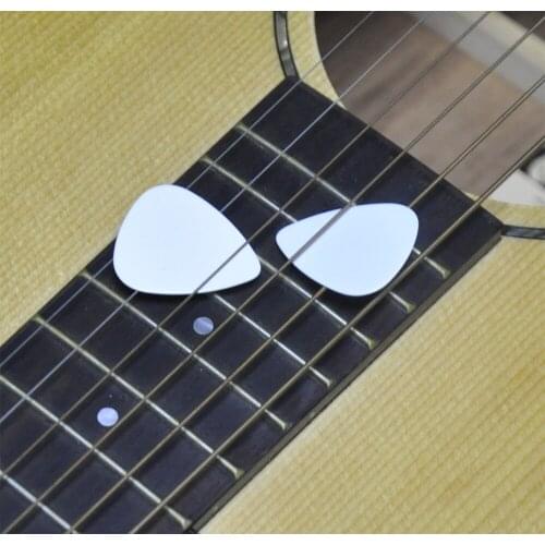 50pcs Medium 0.71mm Solid White Blank Guitar Picks Plectrums Celluloid No Print