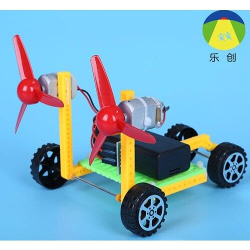 Childrens DIY science and technolog wind driven car elementary school students puzzle assembled scientific experimental toys