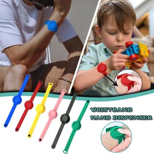 Fashion Adult Kid iquid Wristband Dispenser Disinfectant Sanitizer Hand Wash Gel Dispenser Wristband Hand Sanitizer FN60
