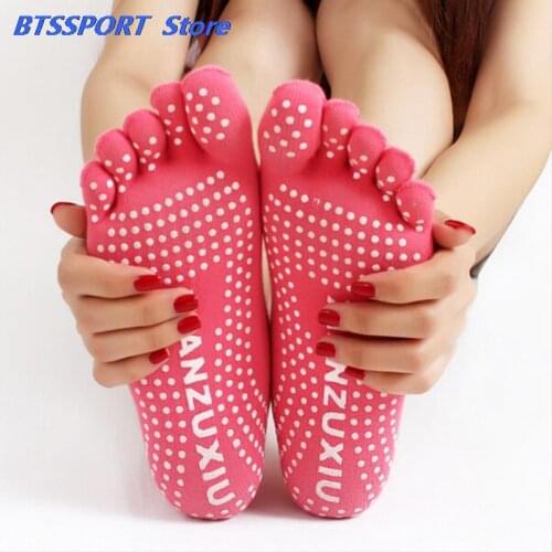 Sale Women Yoga Toes Socks Gym Dance Sport Exercise Five Fingers Socks Non Slip Massage Fitness Accessories Dots Warm