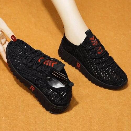 New Women Casual Shoes Fashion White Vulcanized Shoes Breathable Walking Mesh Sneakers Women Shoes Sneakers Soft Tenis Feminino