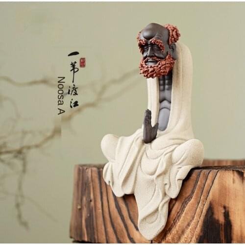 Art accompanies Ceramic Avalokitesvara Dharma Buddha Ornaments Crafts Chinese Living Room Zen Home Club Soft Decorations GiftS