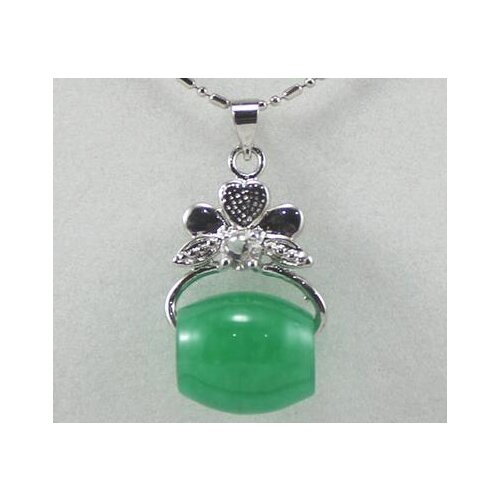 Beautiful green jades 18KGP Women Jewelry flower pendant Necklace>>> free shipping