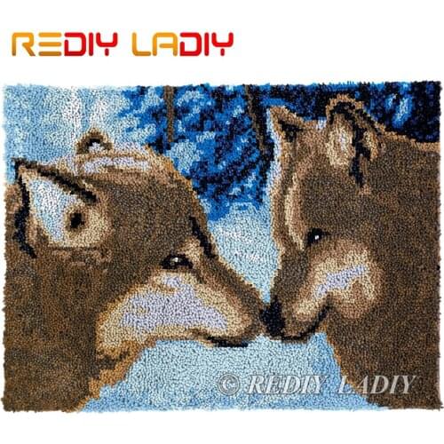 Latch Hook Kits Wolves Brothers Chunky Yarn Embroidery Crocheting Tapestry Kits Needlework Arts & Crafts DIY Carpet Rug 81*61cm