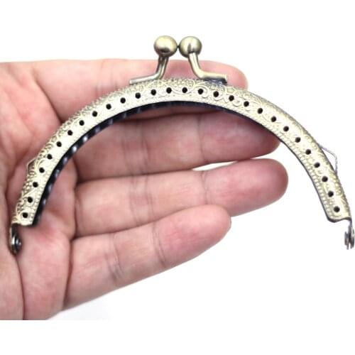 30PCS 10.5cm Semicircle Metal Purse Frames Kiss Clasps Clutch Buckle Handbag Handle Sewing Hole Luggage Bag Hardware Accessories