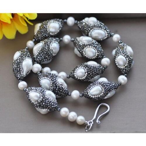 Z10955 19" 30mm White Pearl Shuttle CZ Bead Necklace