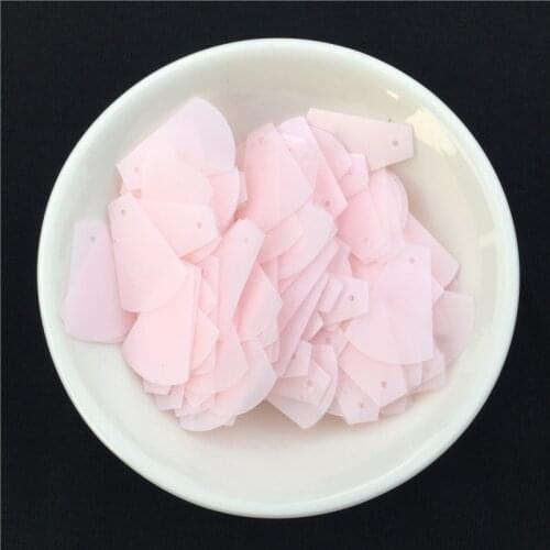 Matte 120pcs/lot 14*20mm Curve Fan Shape Sequins PVC Flat Sequin For Belly Dance Dress&Women Garment Sewing Accessories