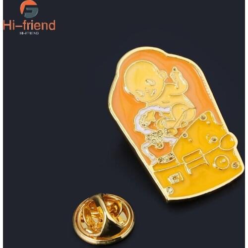 Game Death Stranding Brooch Cartoon Baby Metal Enamel Brooch Pin for Women Men Favorites Mom Gift Lapel Hat Bag Accessories