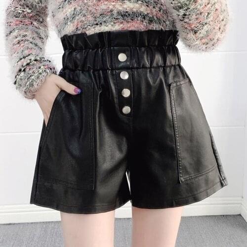 2021 Spring Autumn High Waist PU Leather Shorts Women Wide Leg Shorts Casual Loose Elastic High Waist Outer Boots Shorts Y558
