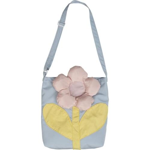 College Style Leisure Shoulder Bag Large Capacity Messenger Bag Women Cute Three-dimensional Flower Totes Female