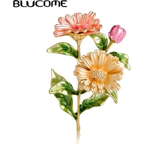 Blucome Beautiful Pink Chrysanthemum Flower Brooches Pins Enamel Gold Color Corsages Pin Party Dress Suit Clips Ornament Jewelry