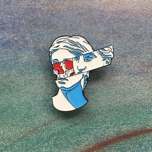 Kuso sculpture Enamel Brooches for Collection