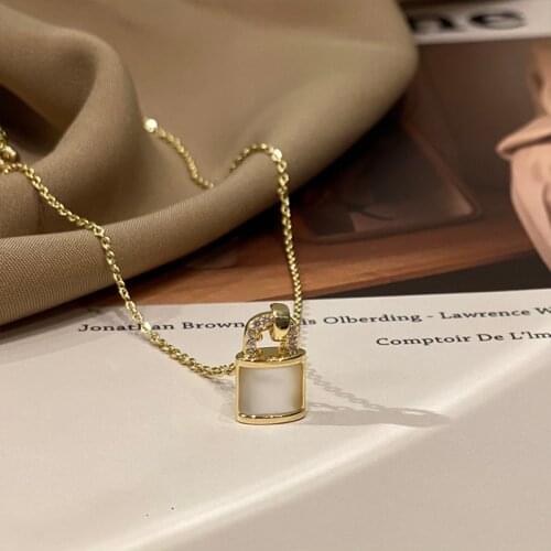 2021 New Design Shell Lock Pendant For Womens Stainless Steel Necklace Korean Fashion Jewelry Girls Sexy Clavicle Chain