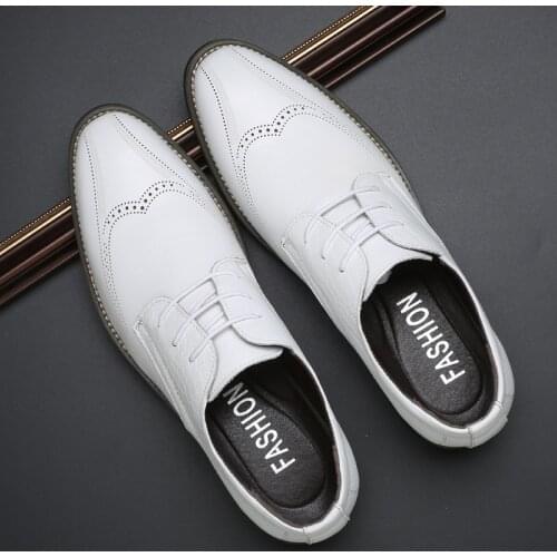 Yomior Vintage British Fashion Men Casual Leather Shoes Formal Dress Loafers Pointed Toe Big Size Business Wedding Brogue Shoes