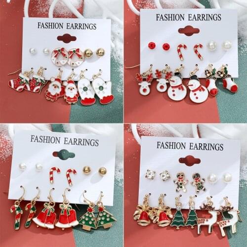 Donarsei Stud Earrings