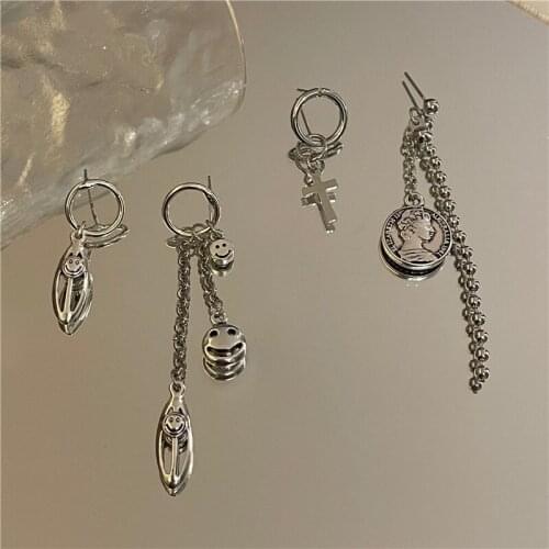 Origin Summer Creative Asymmetric Metallic Head Portrait Tassel Earrings for Women Long Chains Smile Ghost Drop Earrings Jewelry