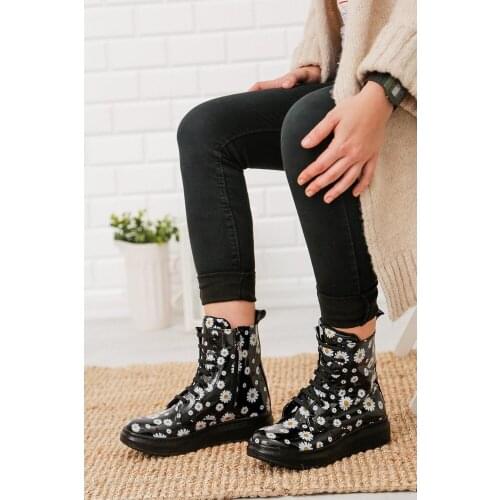 Black Floral Patent Leather Womens Boots Winter Patterned Stylish Combinations Comfortable Style Style Bright Daisy Patterned