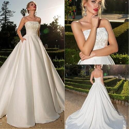 Elegant Satin Strapless Neckline A-line Wedding Dresses Sweep Train Lace Applique Corset Wedding Dress Gowns Robe De Mariage