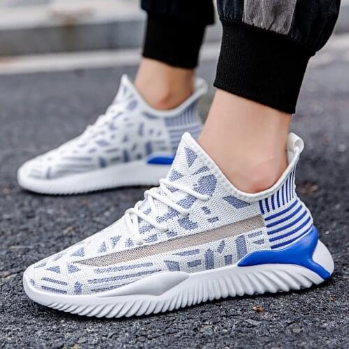 2021 Summer New Casual Shoes Mens Fly Woven Mesh Breathable Running Shoes Fashion Korean Mens Shoes Mens Sneakers