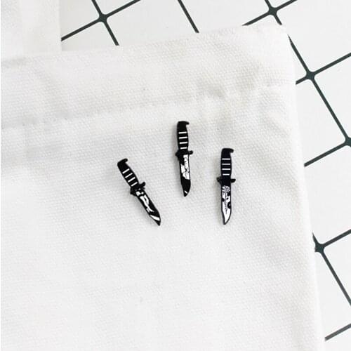 Stylish Knife Brooch Printed With Rose Legs And Couple Personlity Dark Style Pins Gift For Valentines Day Creative Gothic Pins