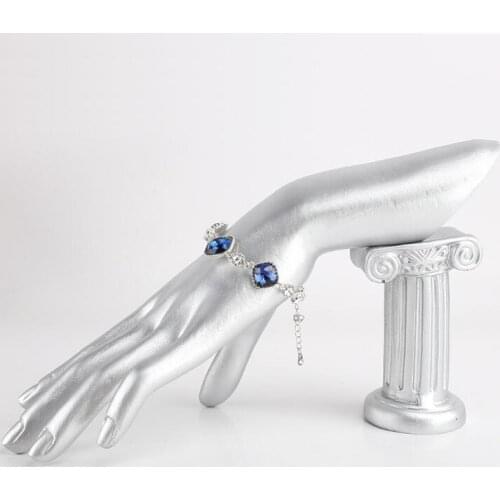 Hot Sale Mannequins Hand Stand Jewelry Display Realistic Holder Mannequin Hand For Ring Bracelet Key Hanging Jewelry Organizer