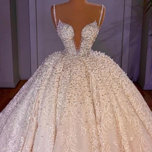 2021 New A Line Wedding Dresses Spaghetti Straps Beading Pearls Sweep Train Vintage Bridal Gowns Lace Appliqued vestido de novia