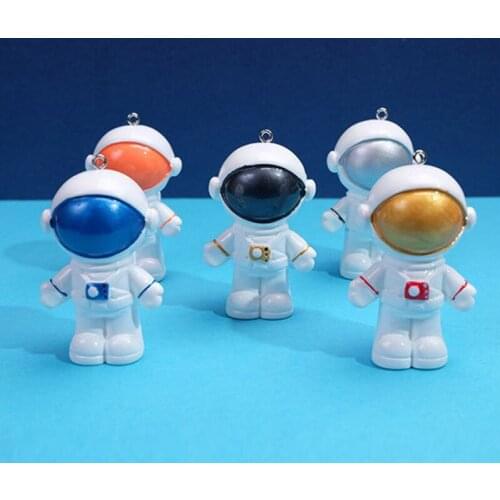 Cute Cartoon Astronaut Keychain Spaceman Car Key Chain Couple Backpack Pendant Gift DIY Keychain Accessories