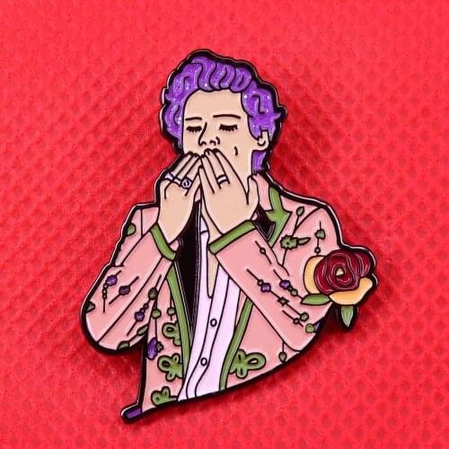 Harry Styles blowkiss enamel pin cute glitter brooch flower art musical badge sweet creature jewelry men gift women jacket acces
