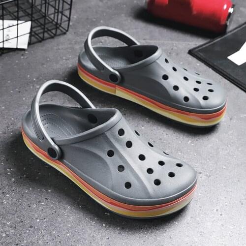 Comfortable Men Pool Sandals Summer Outdoor Beach Shoes Men Slip On Garden Clogs Casual Water Shower Slippers Unisex New jjm7