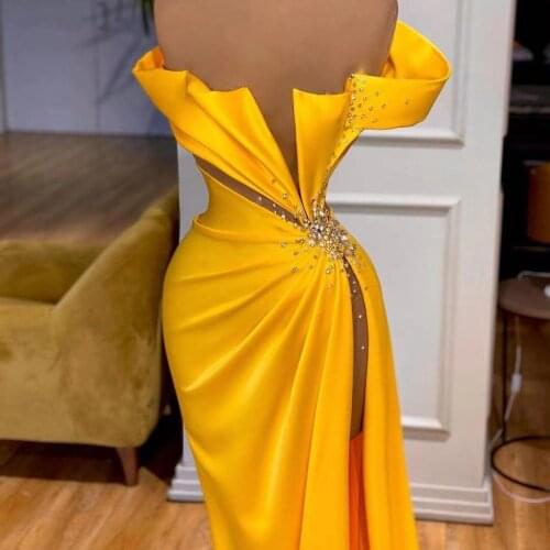 Off Shoulder Gold Evening Dresses 2021 Mermaid Satin Formal Celebrity Dress For Women Luxury Crystals Side Split Pageant Gowns