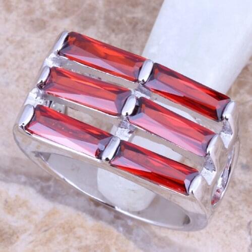 Enjoyable Red Garnet Silver Plated Womens Ring Size 6 / 7 / 8 / 9 R1290