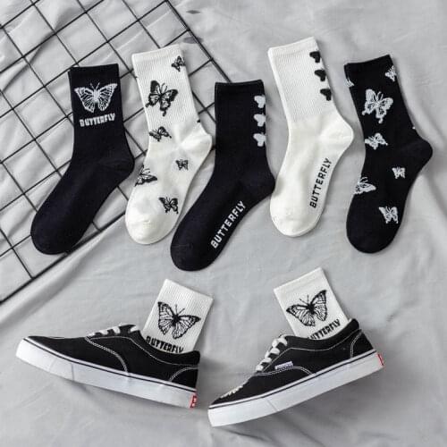 2020 New Butterfly Cotton Socks Women Streetwear Comfortable Harajuku Crew Socks Women Fashion Hiphop Sakteboard Socks Fashion