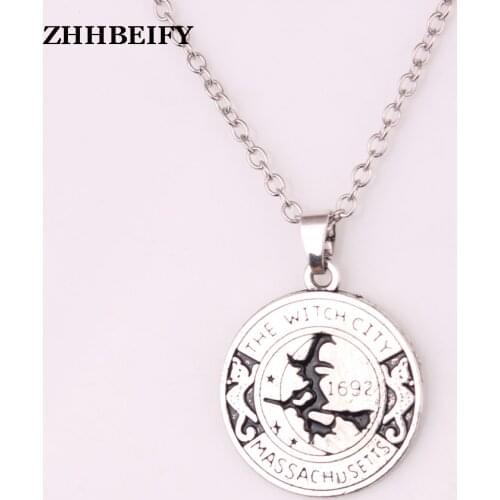 Drop shipping WITCH Pendant Magick amulet Salem Witch 1692 Moon Cat Broom Pendant Necklace