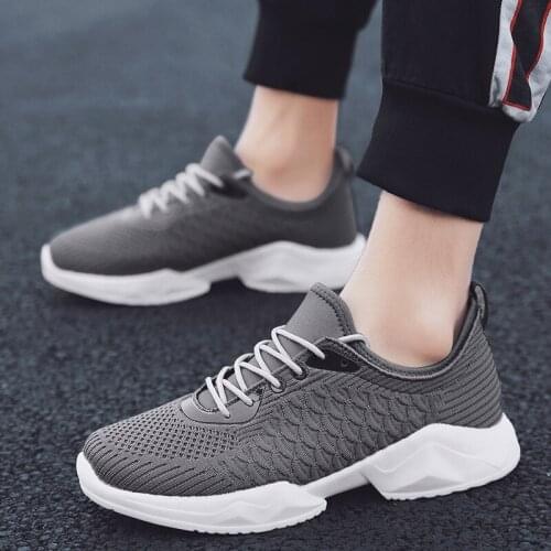 New breathable spring 2019 fly weave crocodile pattern lovers womens shoes trend mesh set foot mens shoes mens shoes casual