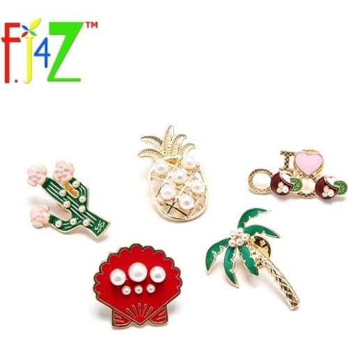 F.J4Z 2017 New Fashion Vintage Designer Enamel Styled Pineapple Shell Tree Shell Brooches Pins For Women Costume Accessories