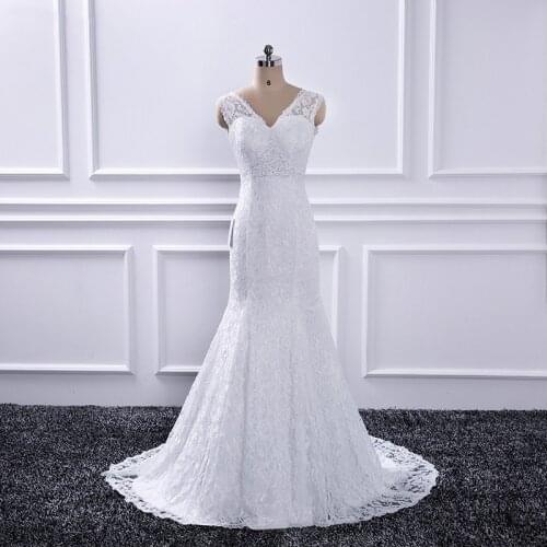 2019 Sexy Mermaid Wedding Dress V-neck Open Back Fashion Lace White/ Ivory Bridal Gowns Sweep Train Vestido De Noiva In Stock