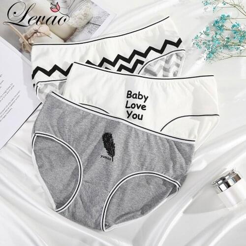 LEVAO Fashion Ladies Cotton Lettert Print Cute Underwear Seamless Panties Women Soft Breathable Physiological Briefs Lingerie
