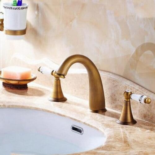 Deck Mounted 3 Holes Bath Tub Mixer Tap Vintage Retro Antique Brass Widespread 2 Handles bathroom basin Faucet aan029