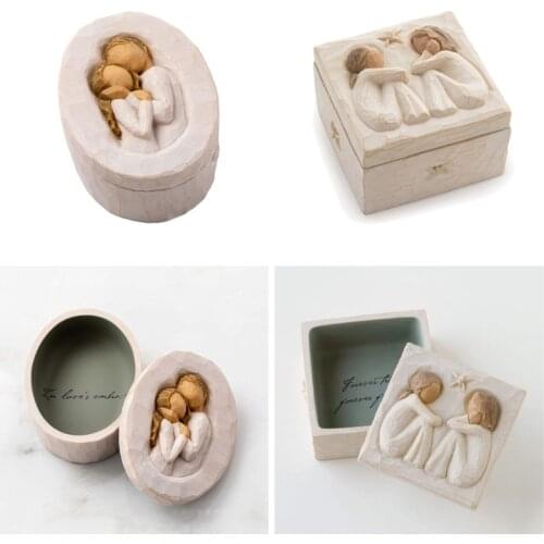 Friendship Sculpted Hand-Painted Valuable Keepsake Resin Box Lovers Love Embrace Jewelry Storage Box Friend Gift Box